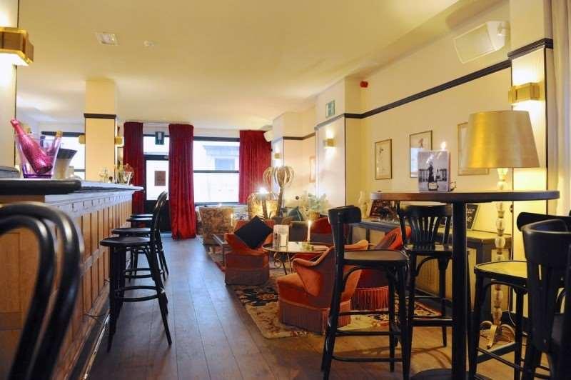 Latroupe Le Berger Hotel Saint-Gilles Restaurant photo